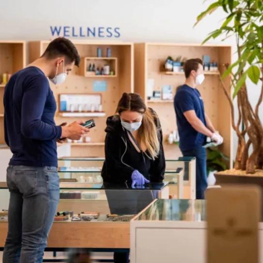 entas de marihuana se reducen mientras el 4/20 se celebra en lo virtual