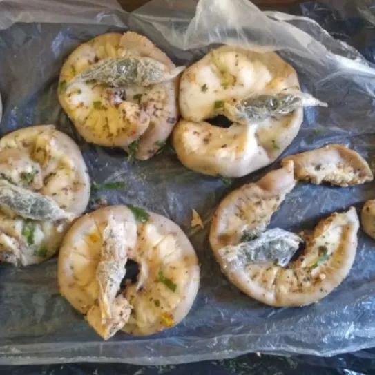 Chinchulines rellenos de marihuana para su novio preso