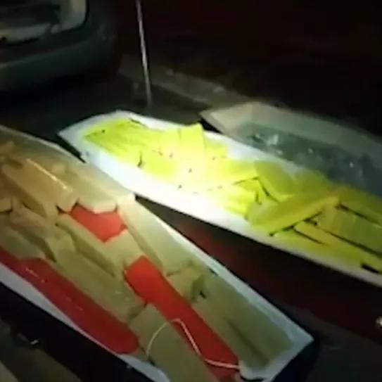 Esconden marihuana en ataúdes y dicen que transportan fallecidos por Covid-19