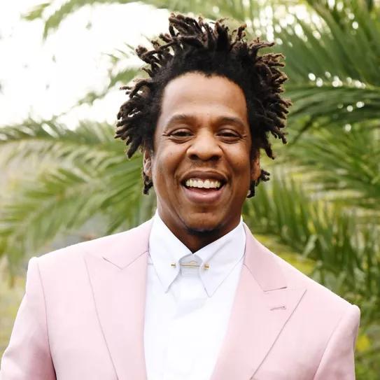 Jay-Z saca su línea de marihuana