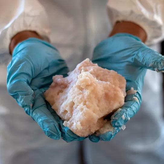 La producción de metanfetamina aumenta en Afganistán y se acerca al volumen de la heroína 