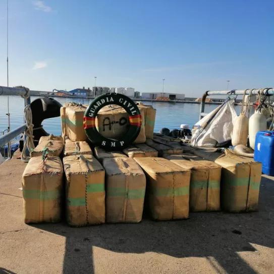 Tres Guardias Civiles acusados de narcotráfico son juzgados en Málaga