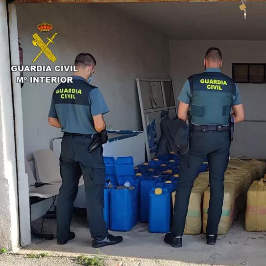   Tres guardias civiles detenidos en dos operaciones contra el narcotráfico de cannabis