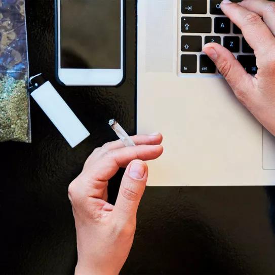 ¿Es el cannabis una herramienta útil para desempeñar algunos trabajos?