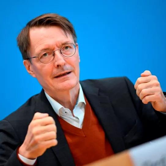 Alemania condiciona la legalización al visto bueno de la Comisión Europea