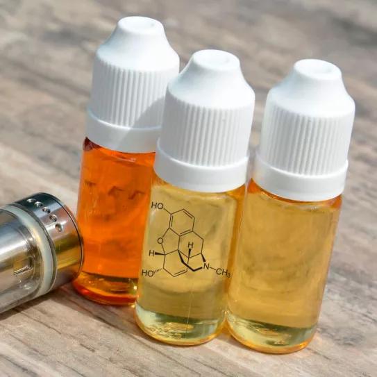 Detectan opioides en líquidos de vapeo del mercado negro galés