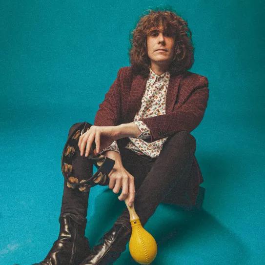 Adrián Bago, el dandi rojo del cómic ‘underground’ 