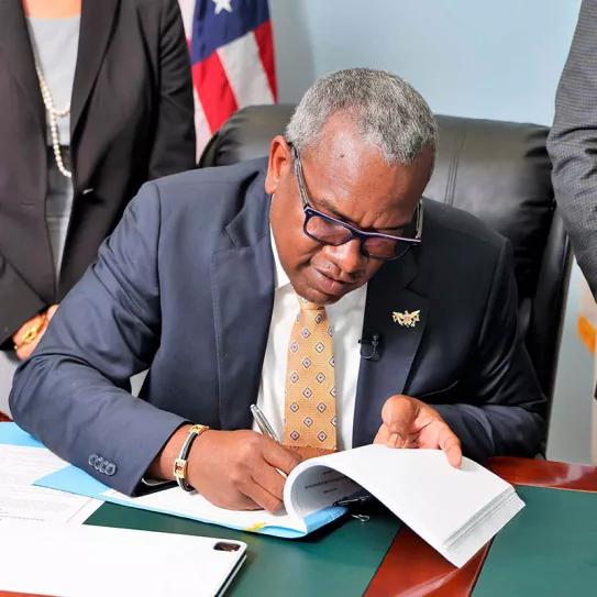 Las Islas Vírgenes de EE UU legalizan el cannabis