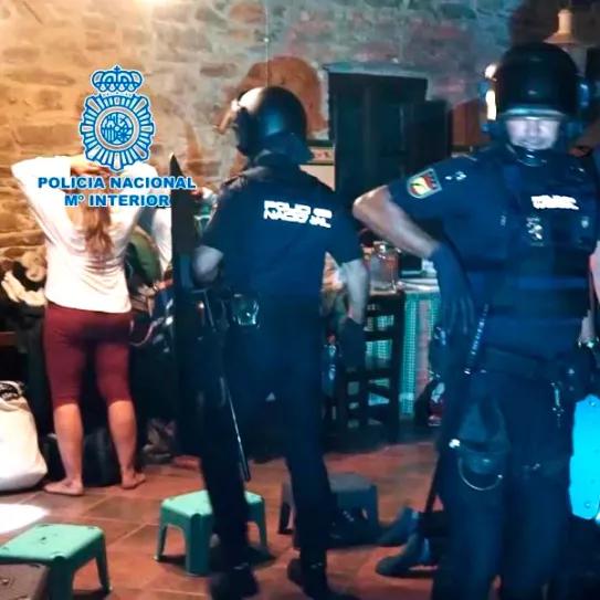 Cinco gramos de cannabis es lo que la policía ha logrado de una operación con 50 agentes