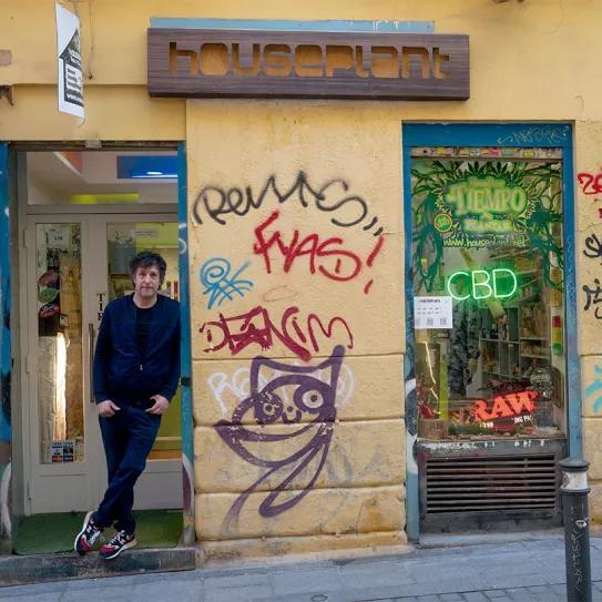 Quique Lastra, el pionero del grow shop español