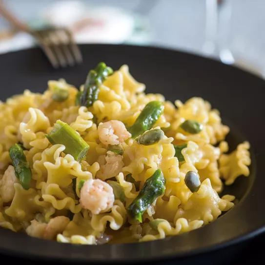 ‘Mafaldas’ con gambas, verduras de temporada y Tagie Auto