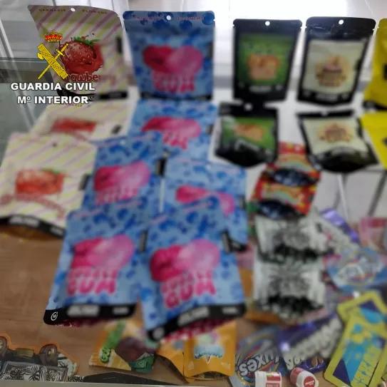 La policía confunde CBD con marihuana y sus envases con bolsas de chuches