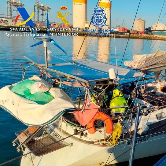 Interceptan un velero con dos toneladas de cocaína en Santander 