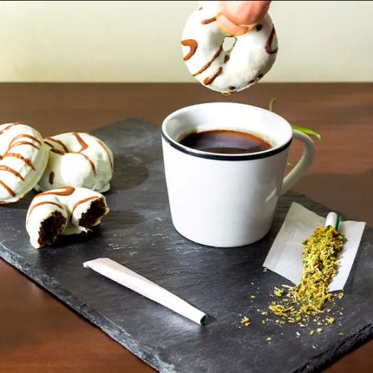 California permite que los dispensarios de cannabis hagan conciertos y tengan cafetería