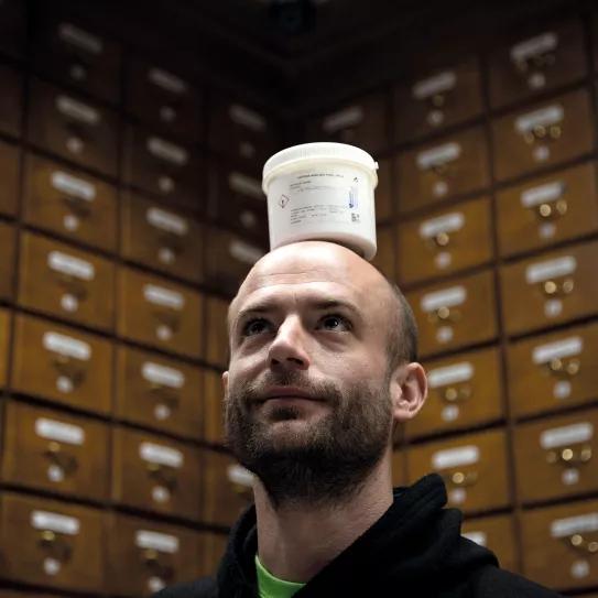 Esnifar en tiempos de crisis. Por Guillermo Jiménez Carazo.