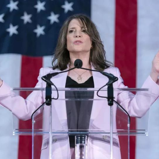 La candidata demócrata a presidente de EE UU apoya el acceso universal a la terapia psicodélica 