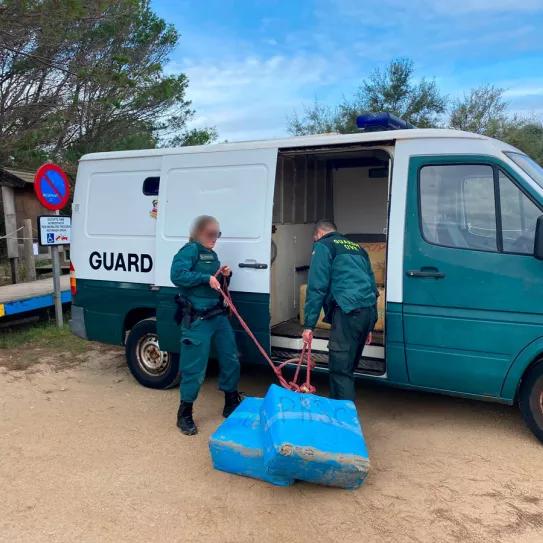 Llegan 50 fardos de hachís a la costa sur de Menorca 