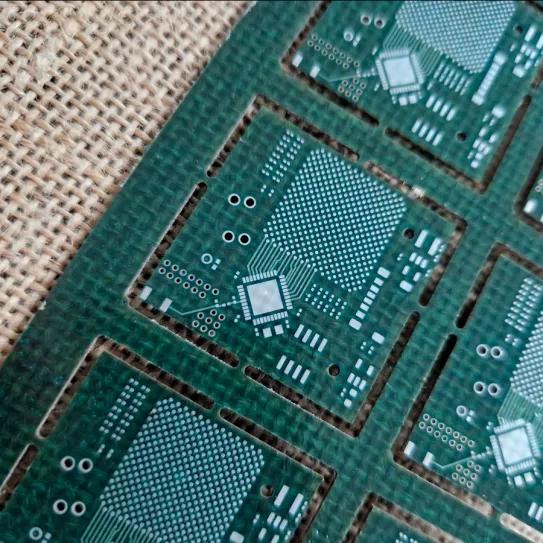 Reino Unido financia una investigación para usar el cáñamo en los circuitos electrónicos