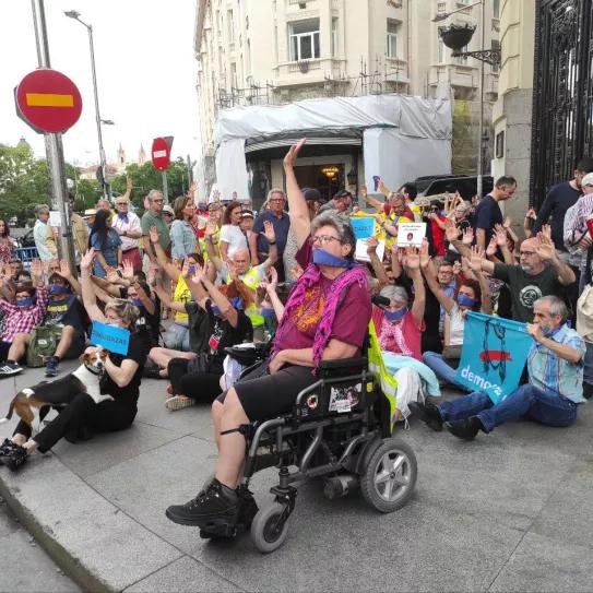 Cientos de personas se manifestaron en la calle contra la Ley Mordaza 