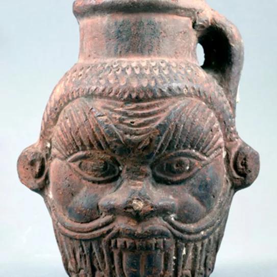 Científicos descubren restos de plantas alucinógenas en una taza del antiguo Egipto