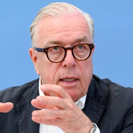 Klaus Reinhardt presidente de la Asociación Médica Alemana