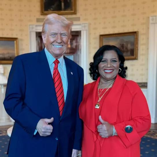 Donald Trump nombraría a una "zar de los indultos" con antecedentes por tráfico de cocaína