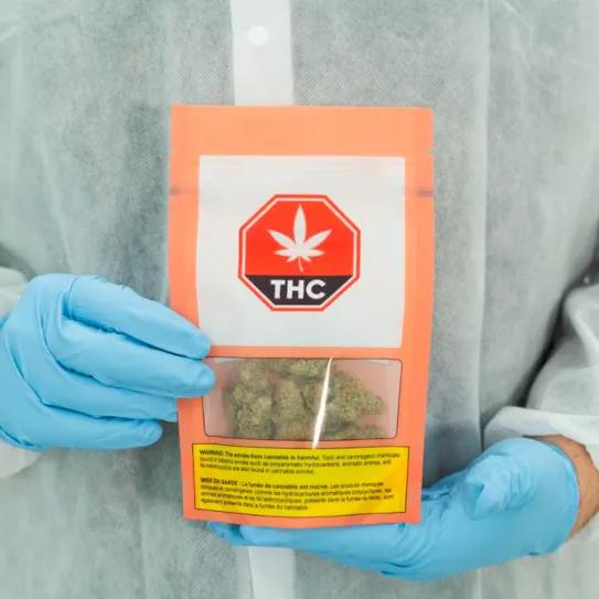 En Canadá los nuevos productos de cannabis vienen en empaques transparentes