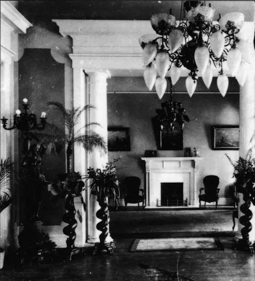 Salón de un prostíbulo de lujio