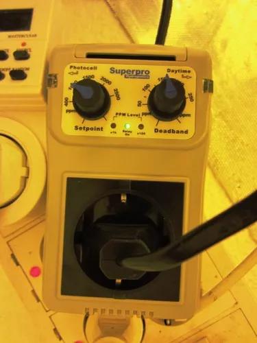 Controlador de dióxido de carbono