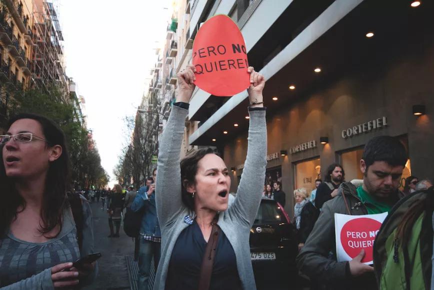 20 de abril de 2013, escrache a Cristóbal Montoro en el barrio de Argüelles, Madrid.