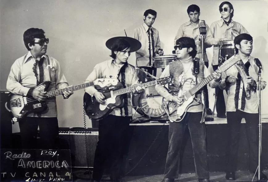 Los Destellos Sicodélicos