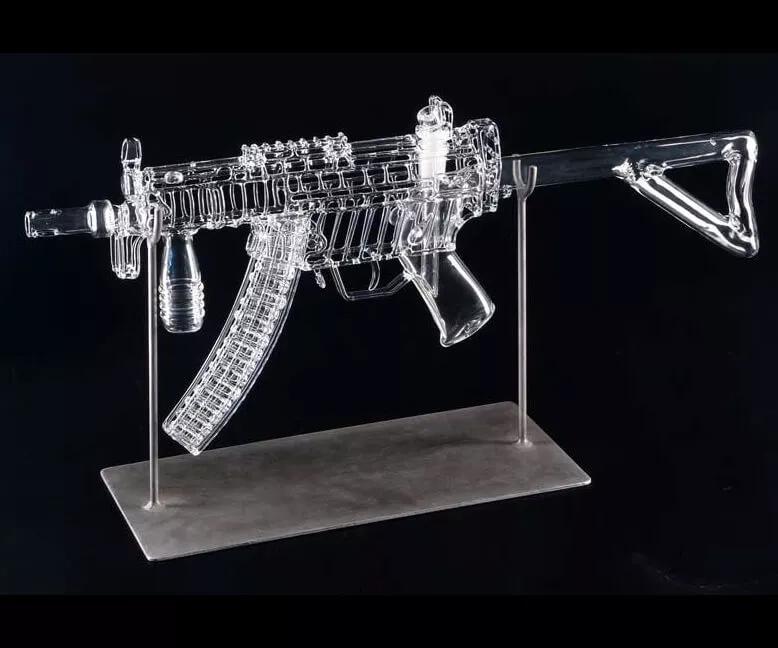 "Weapons of Peace" de Robert Mickelsen