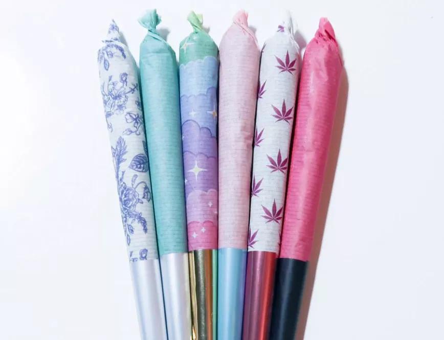 Pre-enrollados decorados: Más canutos de diseño. Para fiestas especiales en las que quieras dar la nota con el porro más extravagante del encuentro.