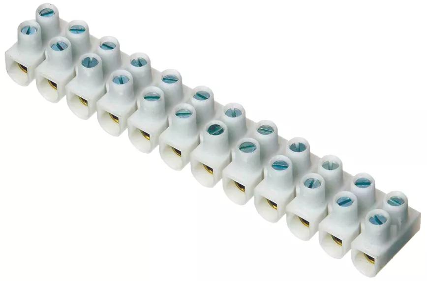 Usa clemas para los empalmes, son mucho más seguras que hacerlos solo con cinta aislante