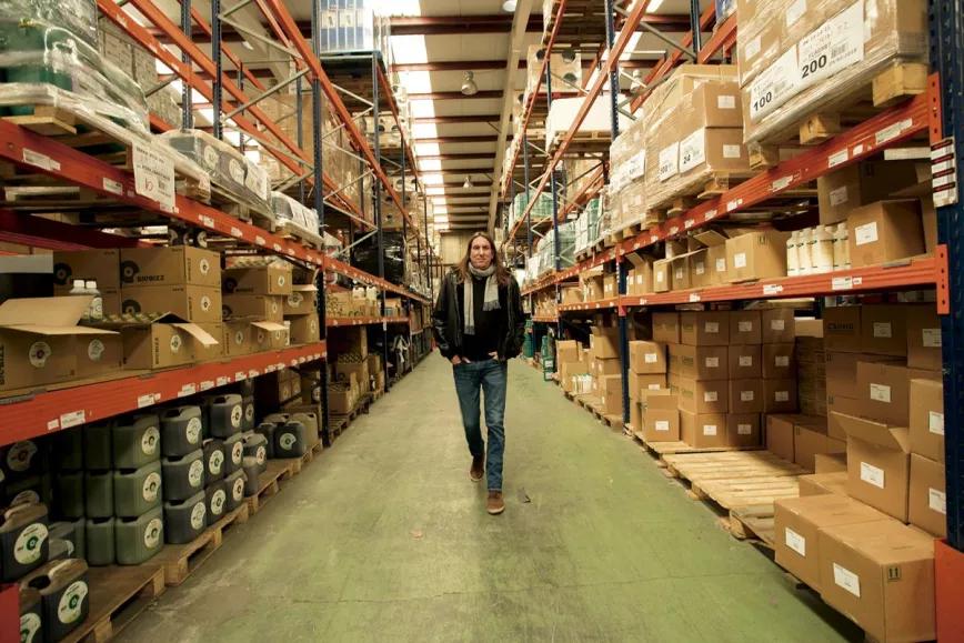 Thomas en el almacén de Planta Sur. 