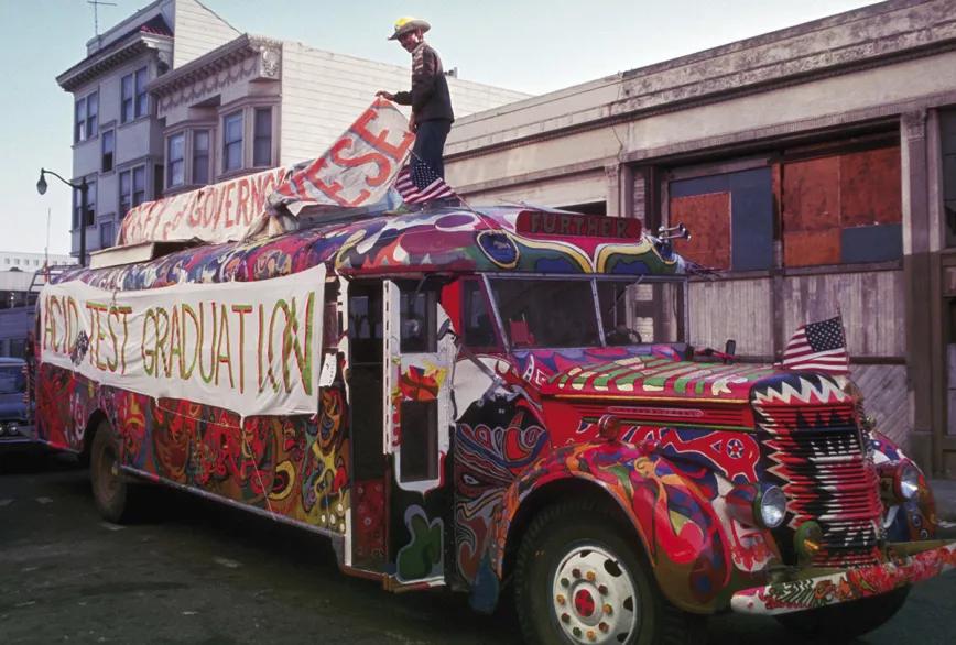 El autobús de los Alegres Bromistas