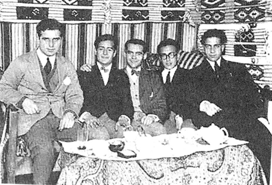 1924, "Desesperación del té"