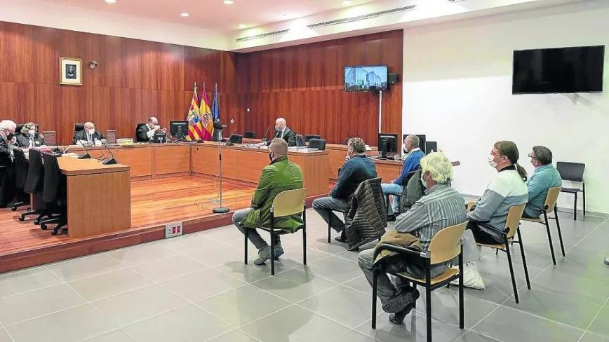 Un juicio por una plantación de cáñamo industrial podría acabar los dueños en prisión