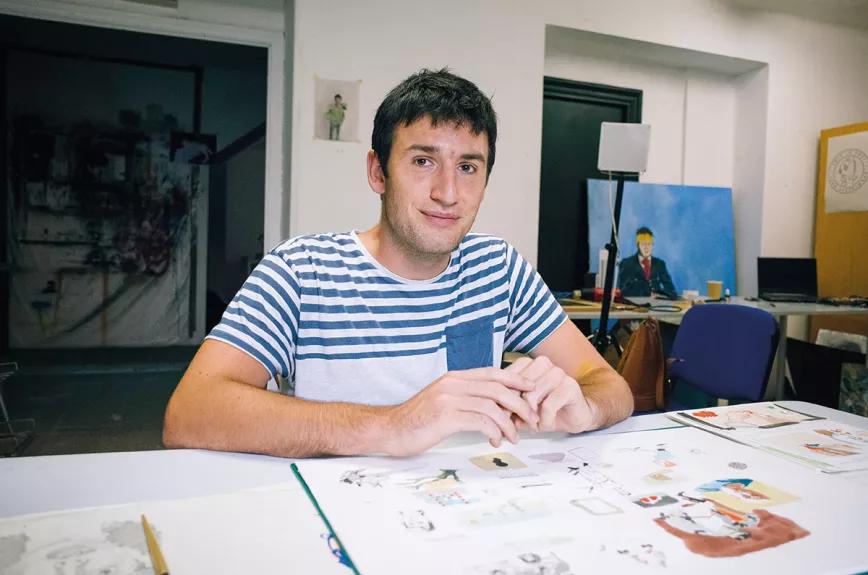 Guillermo de Foucault en su estudio, foto de Camil Adell.