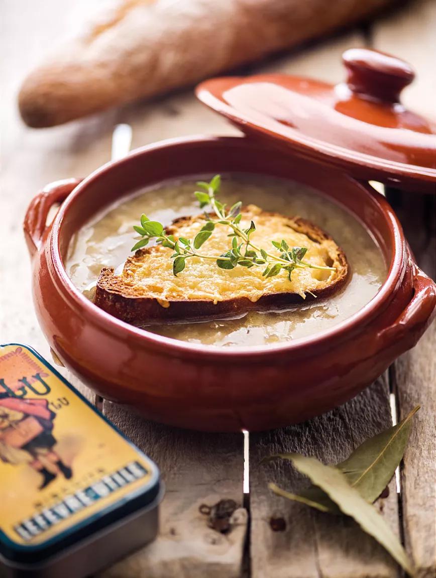 Sopa de cebolla gratinada Hard Diesel