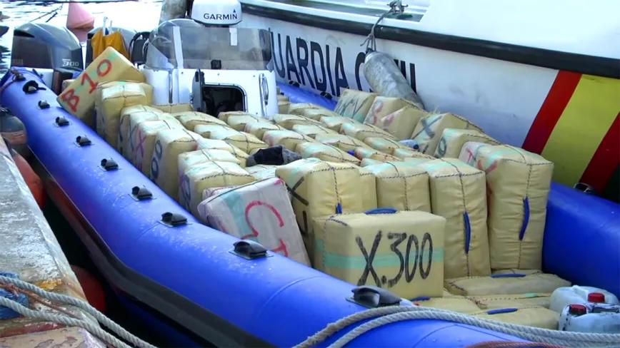 La Guardia Civil desarticula una banda que traficaba con lanchas y helicópteros en el Estrecho