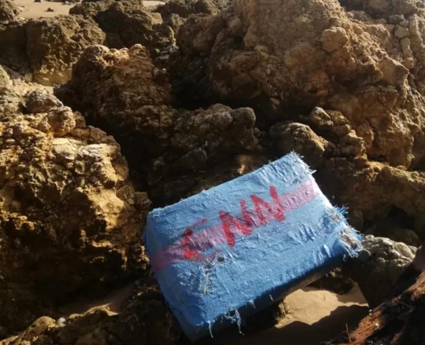 Un temporal arroja centenares de kilos de hachís a las costas del Golfo de Cádiz