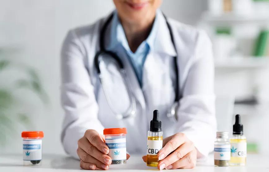 El cannabis medicinal podría llegar a las farmacias españolas en seis meses