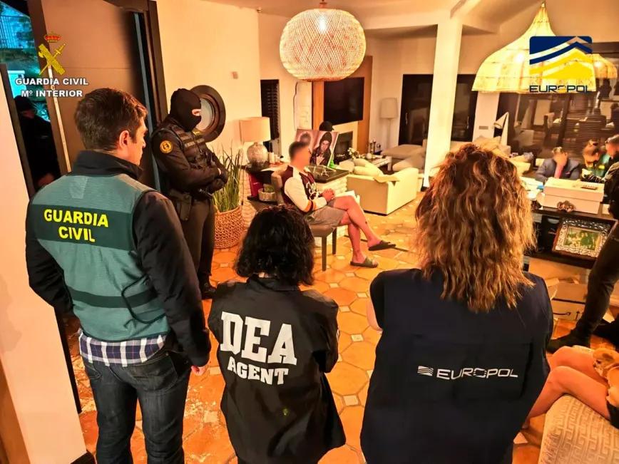 Europol interviene un cártel que controlaba un tercio del mercado de la cocaína en Europa