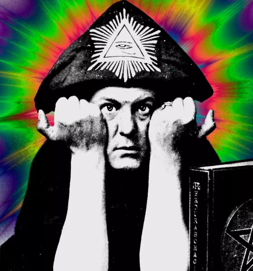 Aleister Crowley colocado