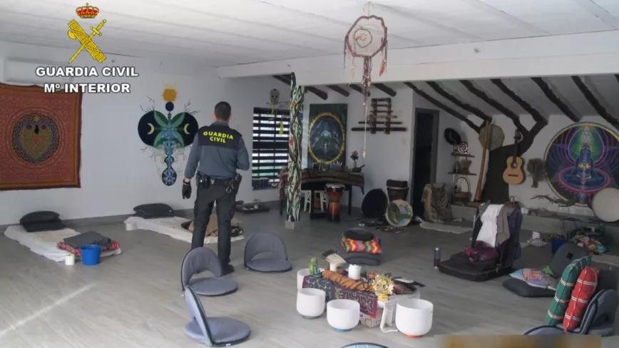 Detienen a una pareja en Yecla por organizar sesiones con plantas medicinales 