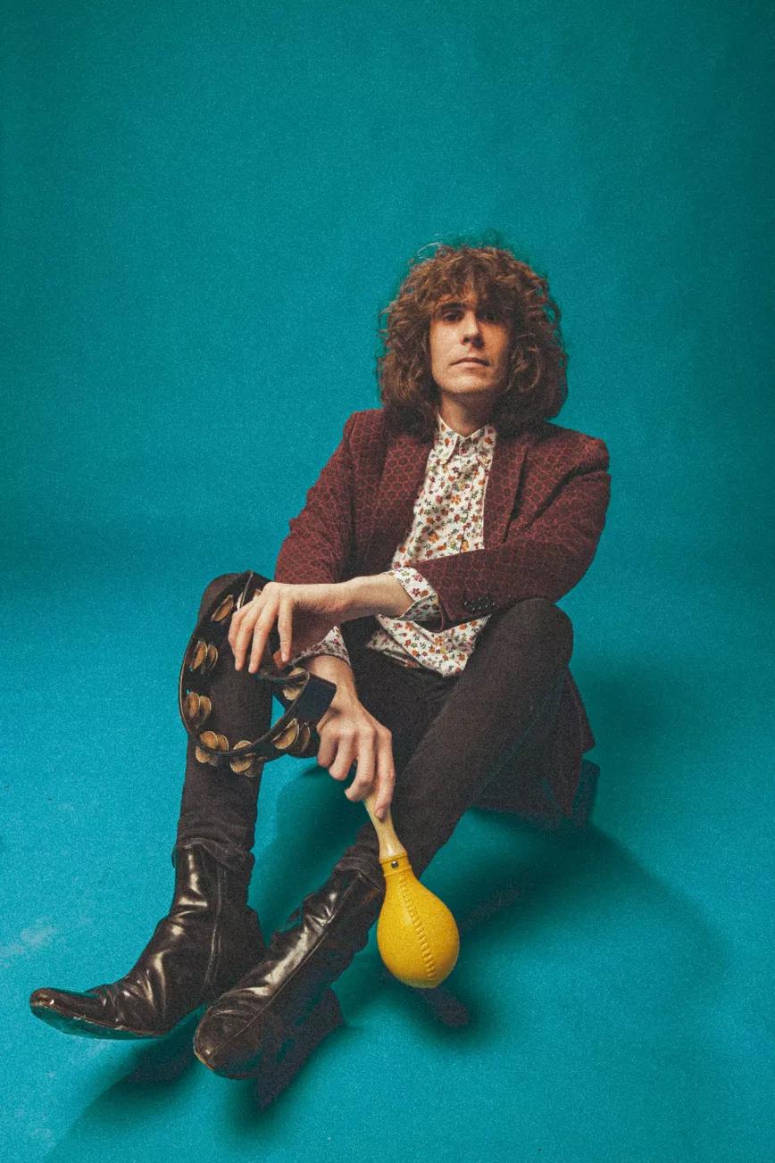 Adrián Bago, el dandi rojo del cómic ‘underground’ 