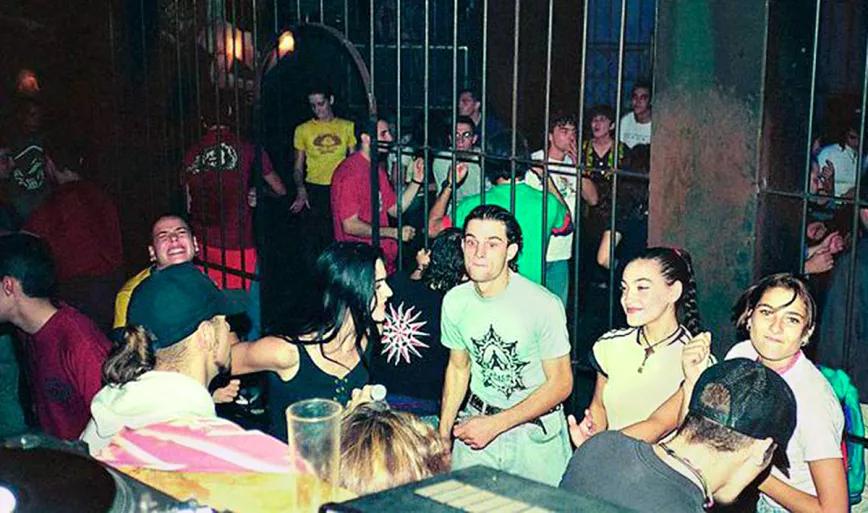 Historia del ocio nocturno en España, un recorrido en tres vídeos