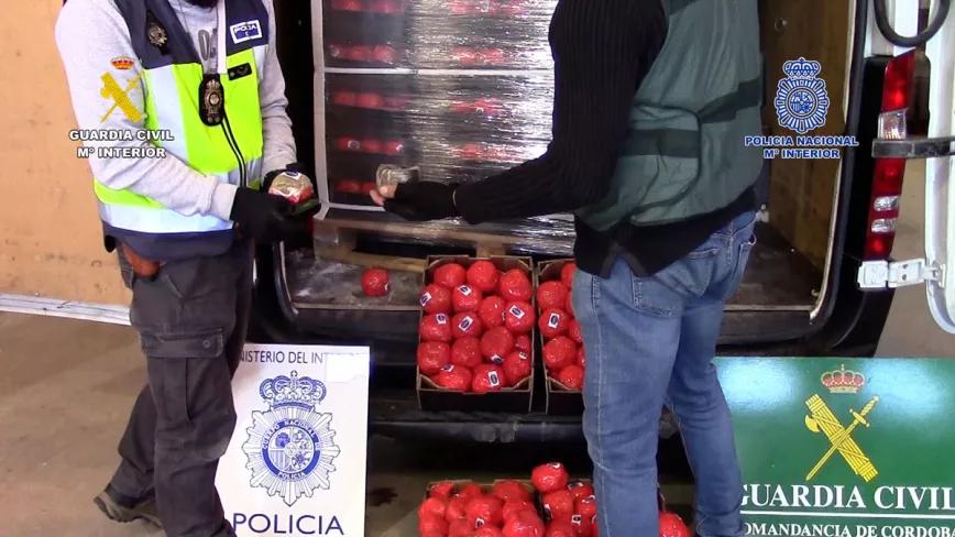 Intervienen 22 toneladas de hachís ocultas dentro de tomates falsos 