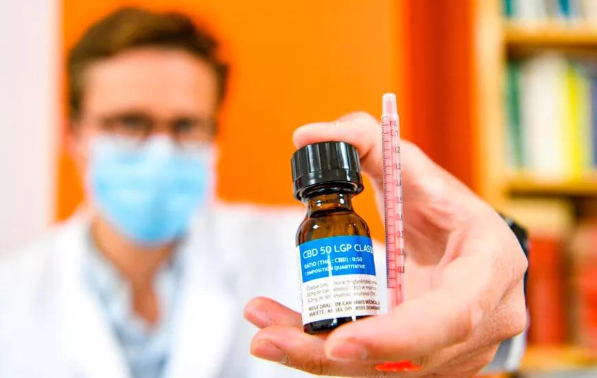 Francia se queda sin aceite de CBD para su programa de cannabis medicinal 